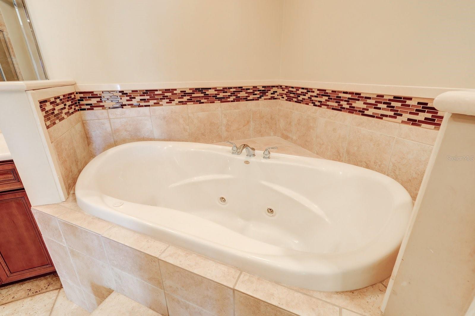 VIZCAYA HEIGHTS CONDO OR 6575 1315 - Residential