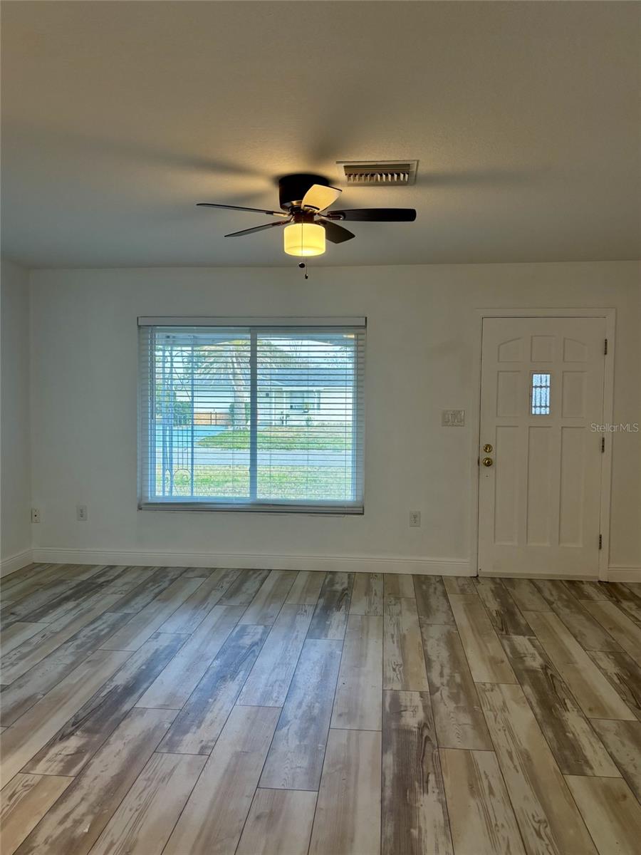 JASMINE LAKES - Residential Lease