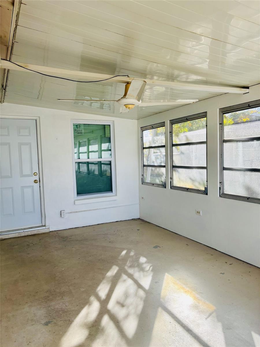 JASMINE LAKES - Residential Lease