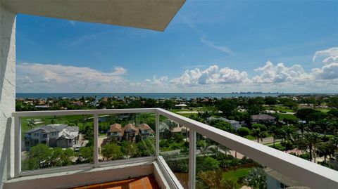 A home in LONGBOAT KEY