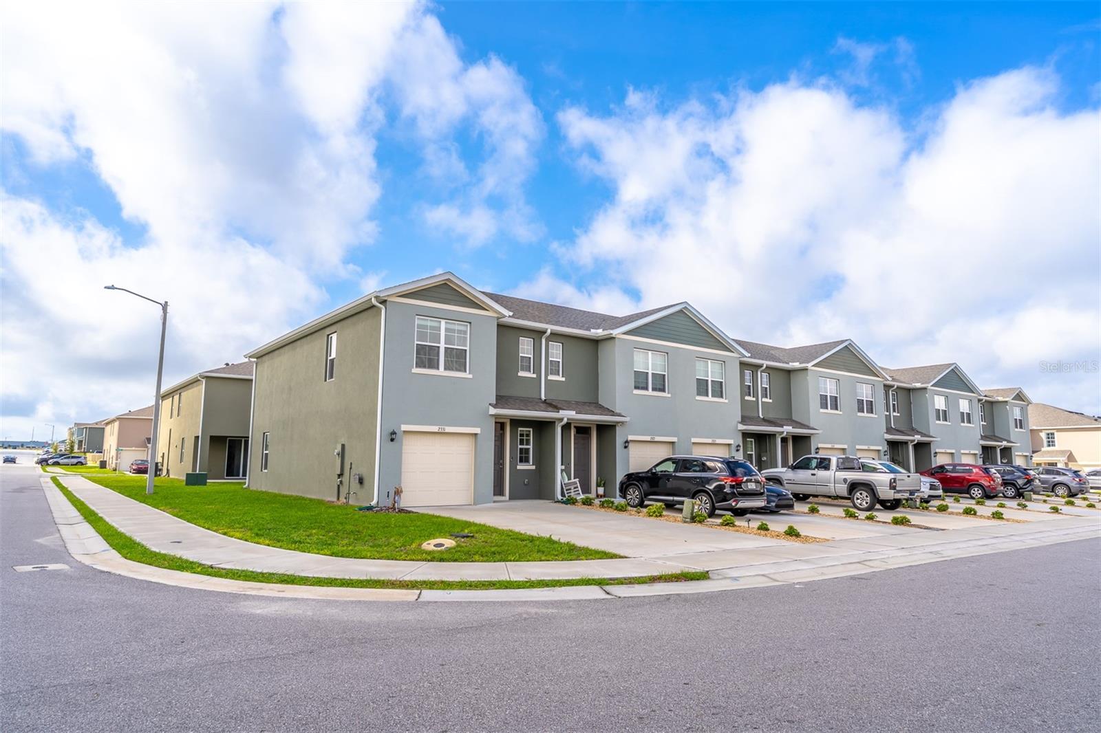 BRENTWOOD TWNHMS PH 1 - Residential