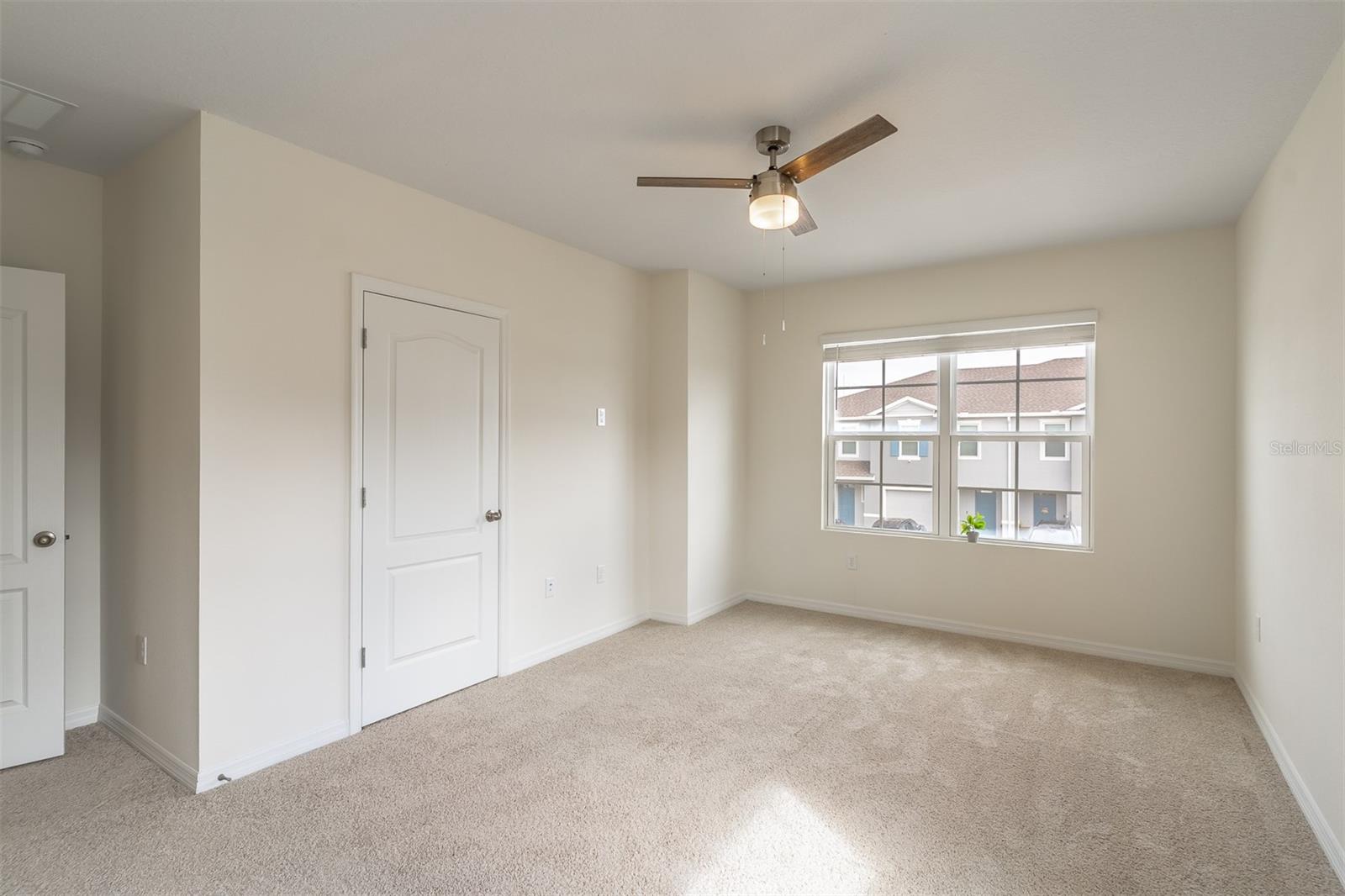 BRENTWOOD TWNHMS PH 1 - Residential