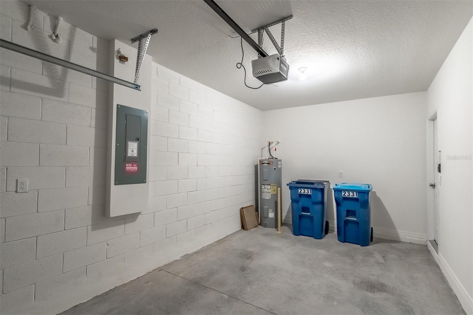 BRENTWOOD TWNHMS PH 1 - Residential