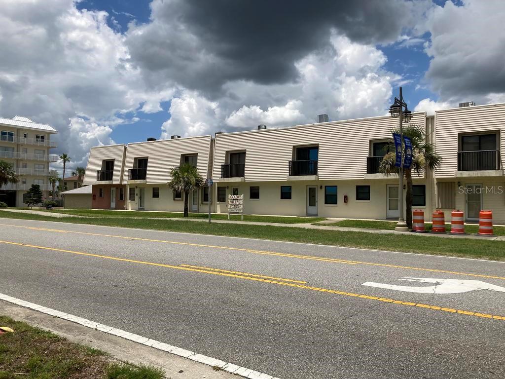 COLONY VILLAS - Residential