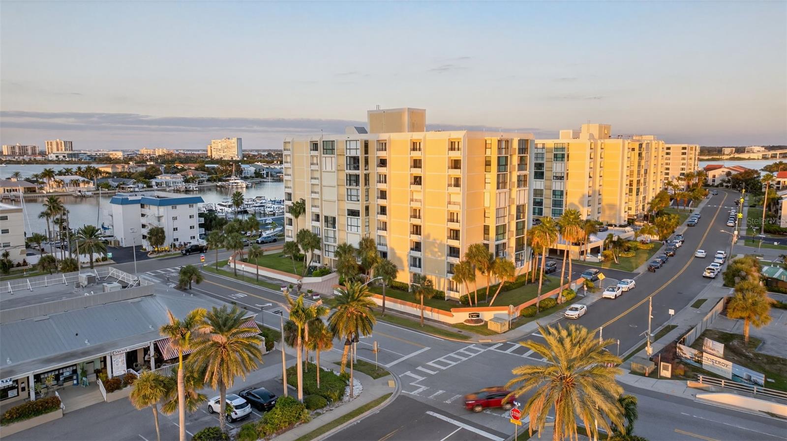 CLEARWATER POINT 8 TENNIS - Residential