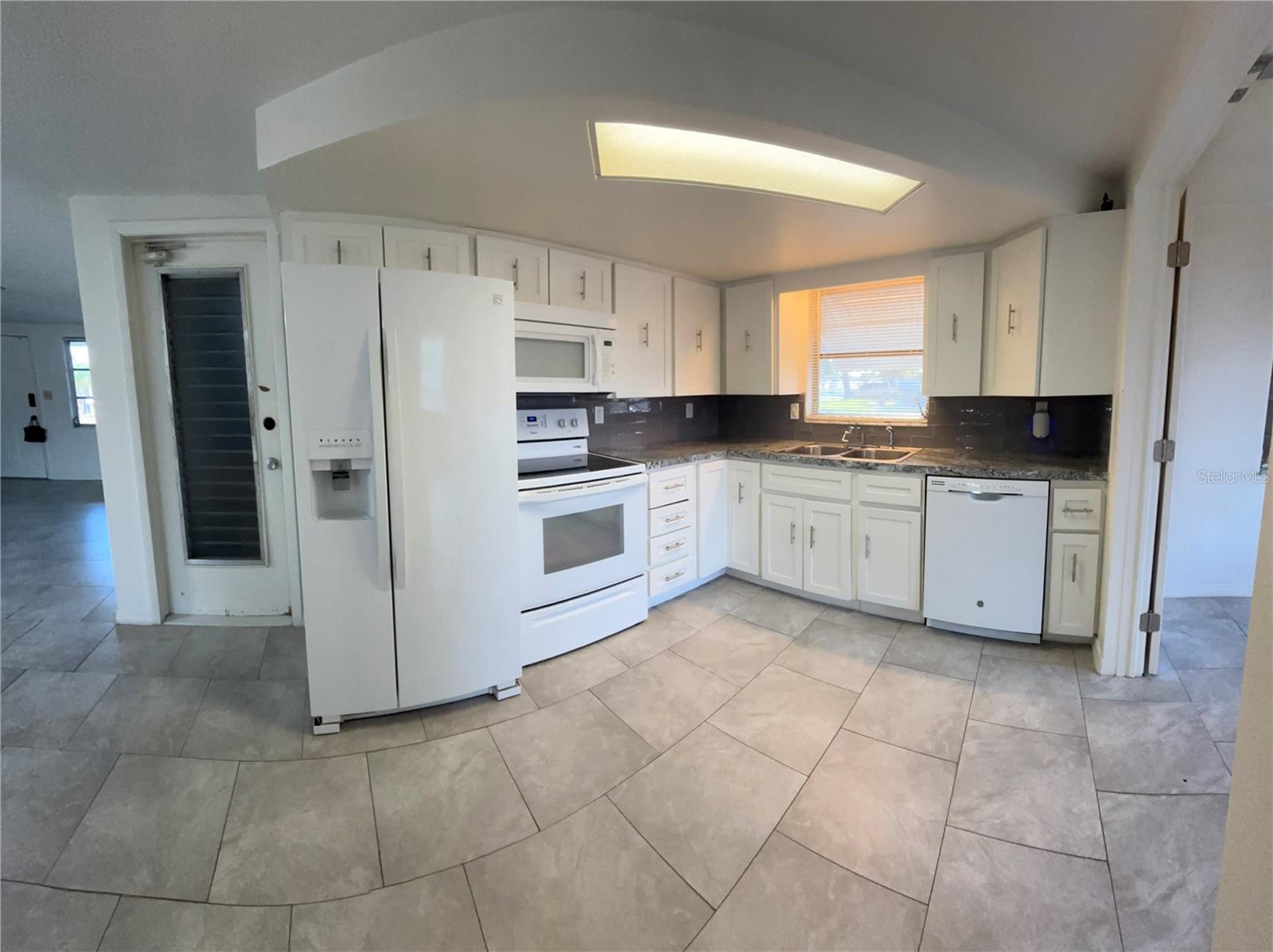 HOLIDAY LAKE ESTATES - Residential