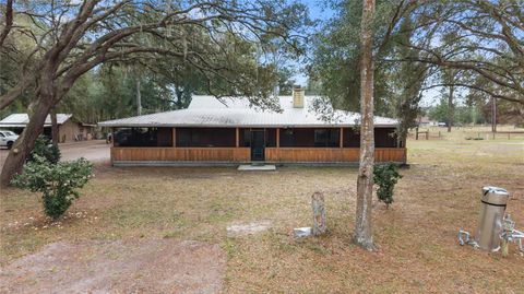 Photo of 11235 SW 131st Terrace, Dunnellon, FL 34432 (MLS # GC536717)