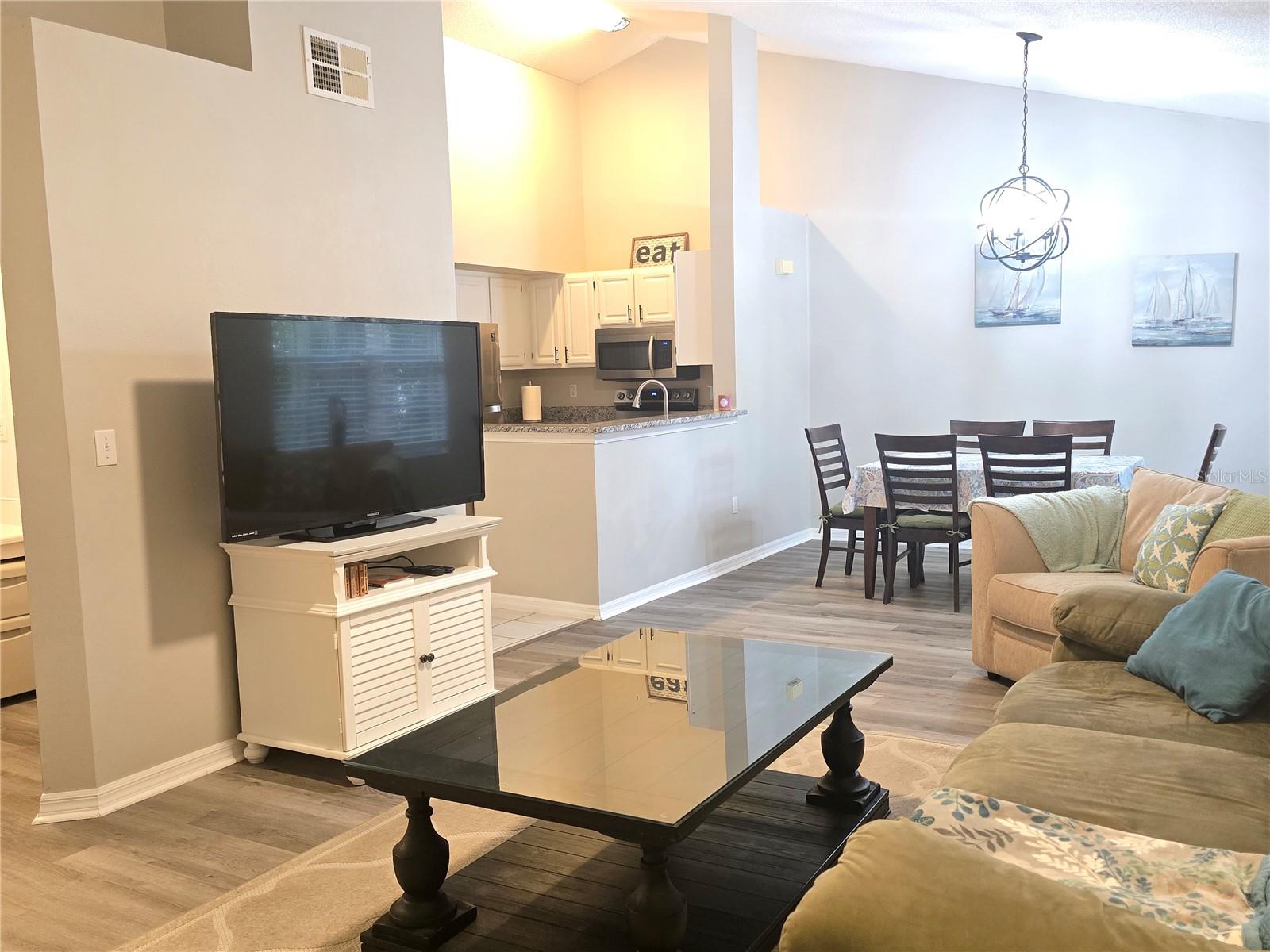 THE LINKS - Residential