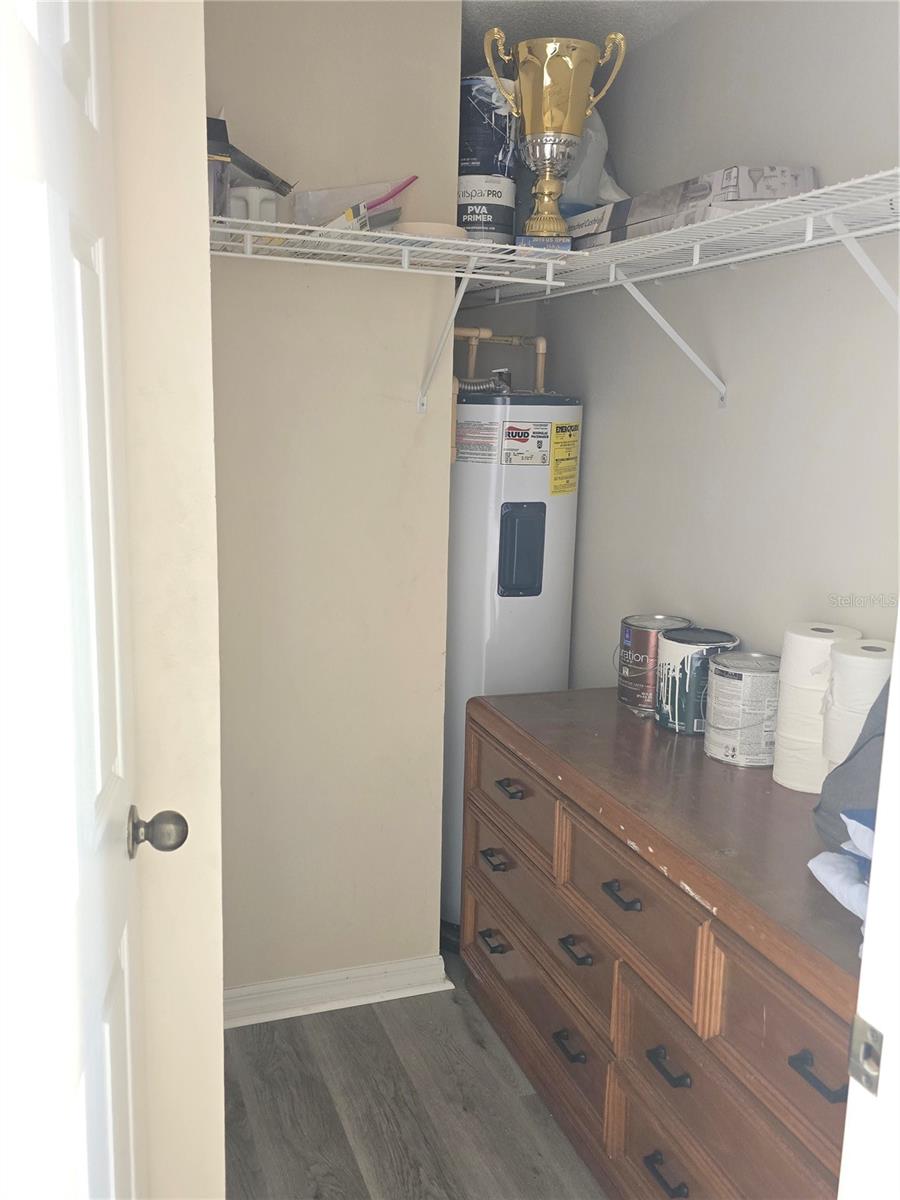 THE LINKS - Residential