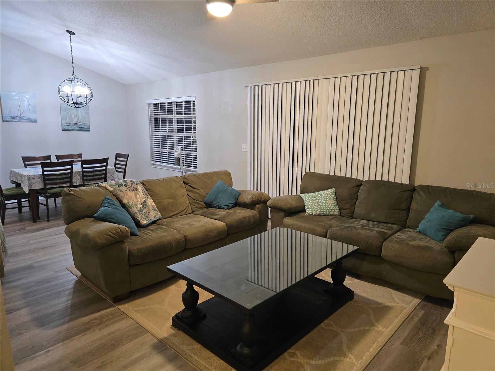 THE LINKS - Residential