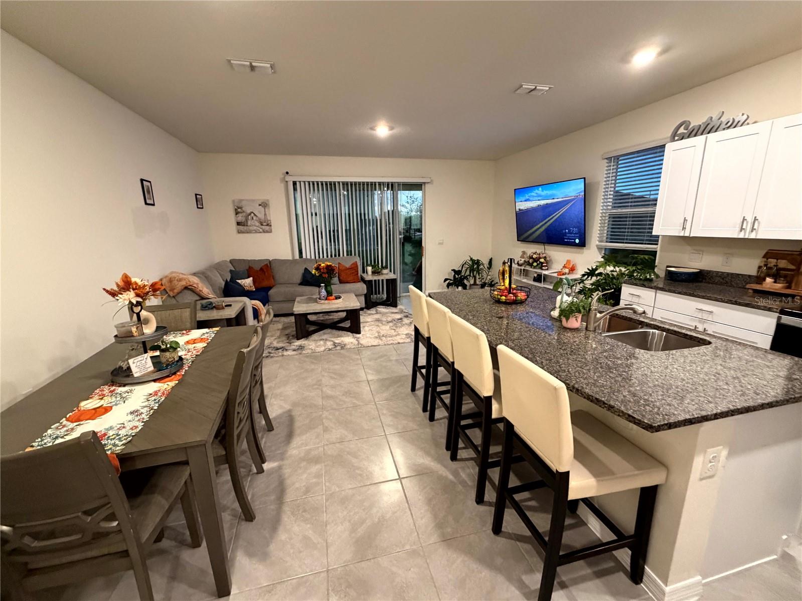 1300 MAKO WAY