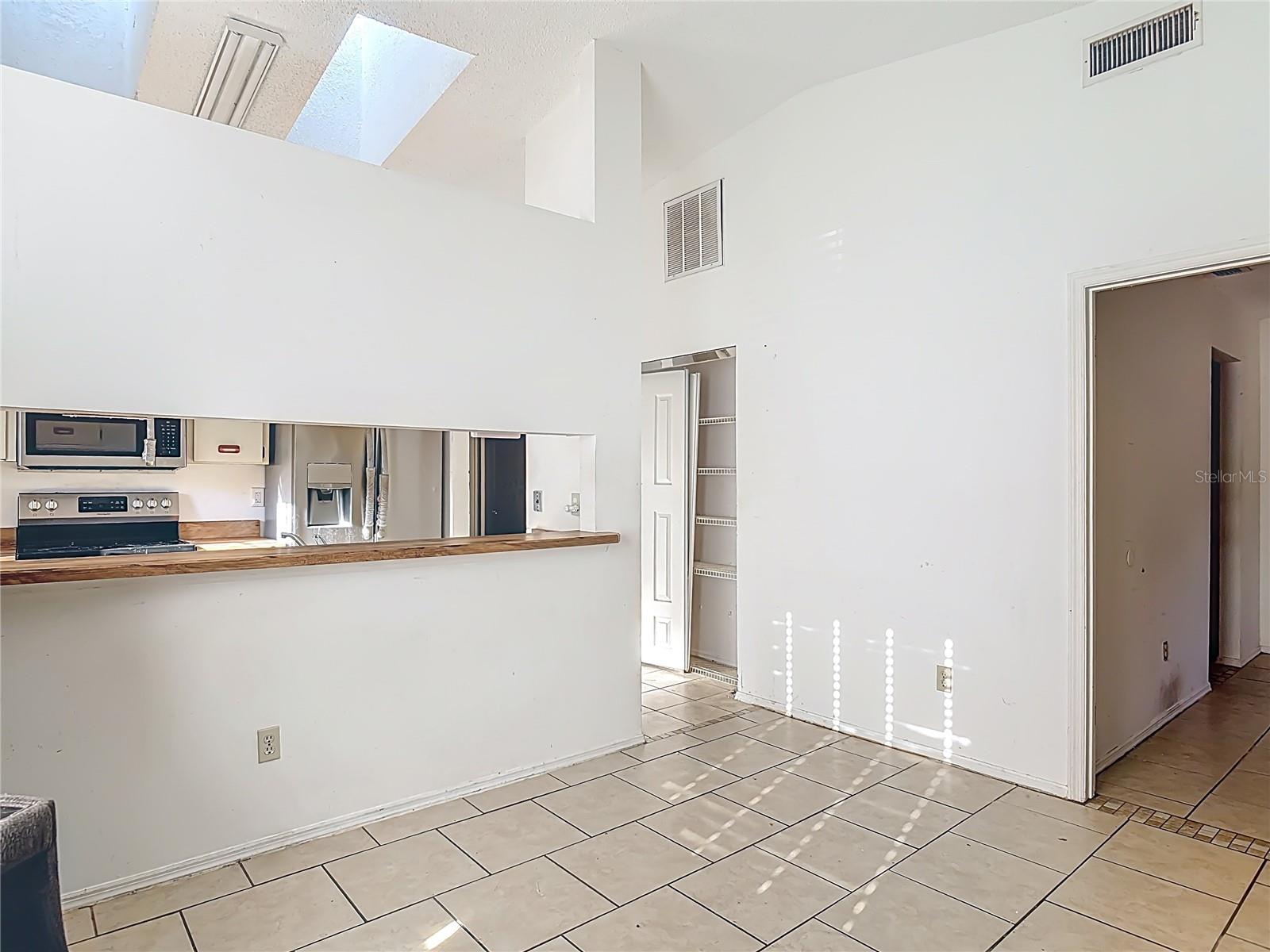 HERITAGE PH 03 - Residential