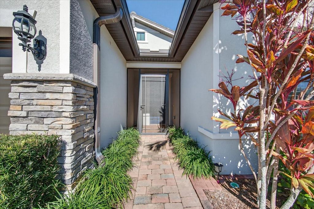 Photo of 6745 Chester Trail, Bradenton, FL 34202 (MLS # A4679207)