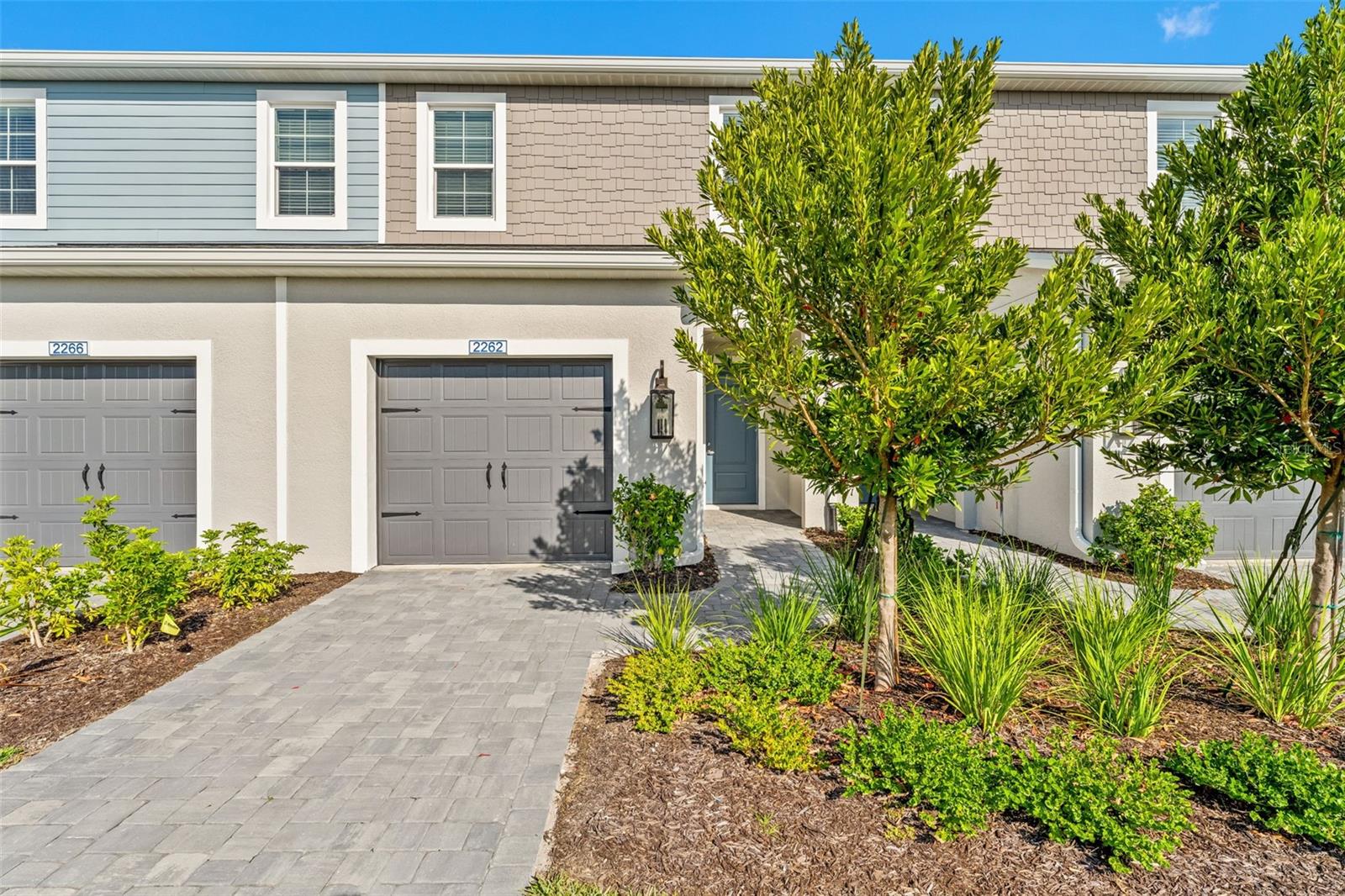 2262 WASHINGTON PALM COURT