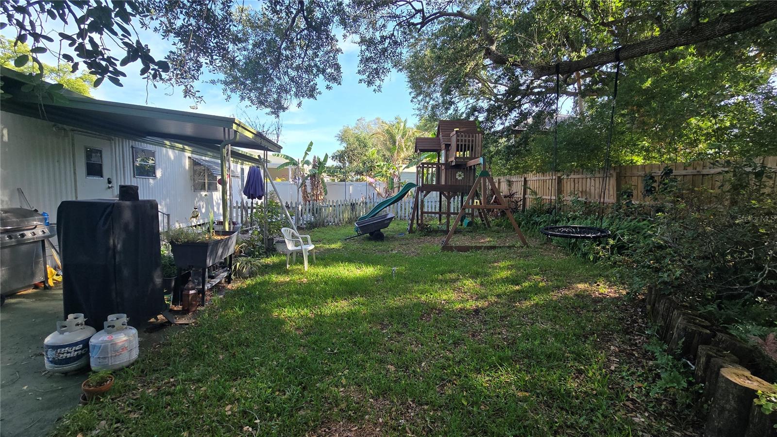 CRESTVIEW ESTATES - Residential