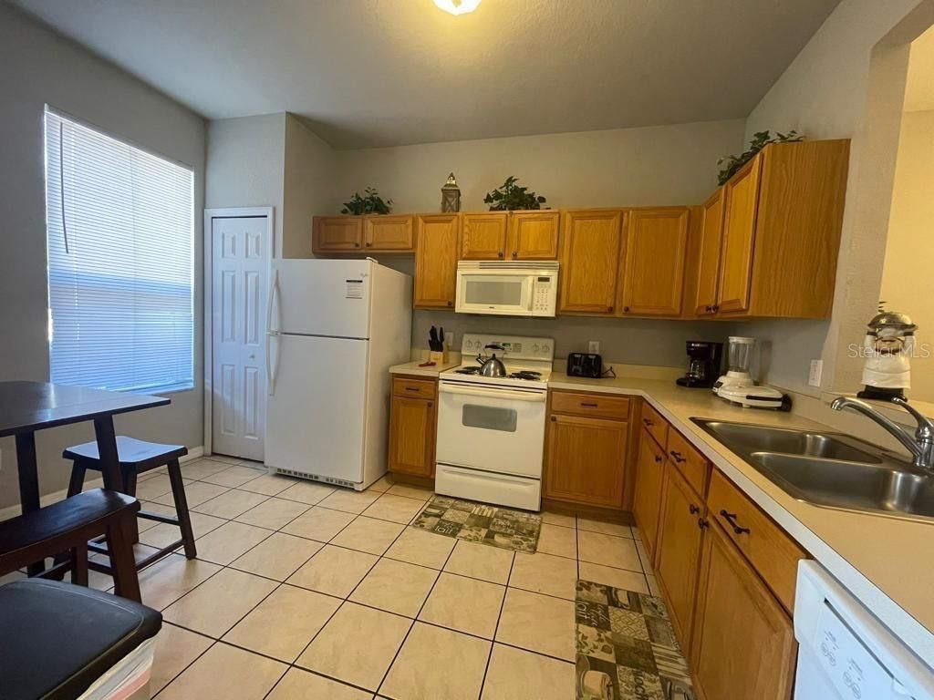 Photo of 337 Cambria Avenue, Davenport, FL 33897 (MLS # O6348362)