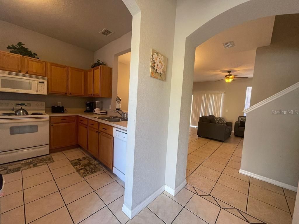 Photo of 337 Cambria Avenue, Davenport, FL 33897 (MLS # O6348362)