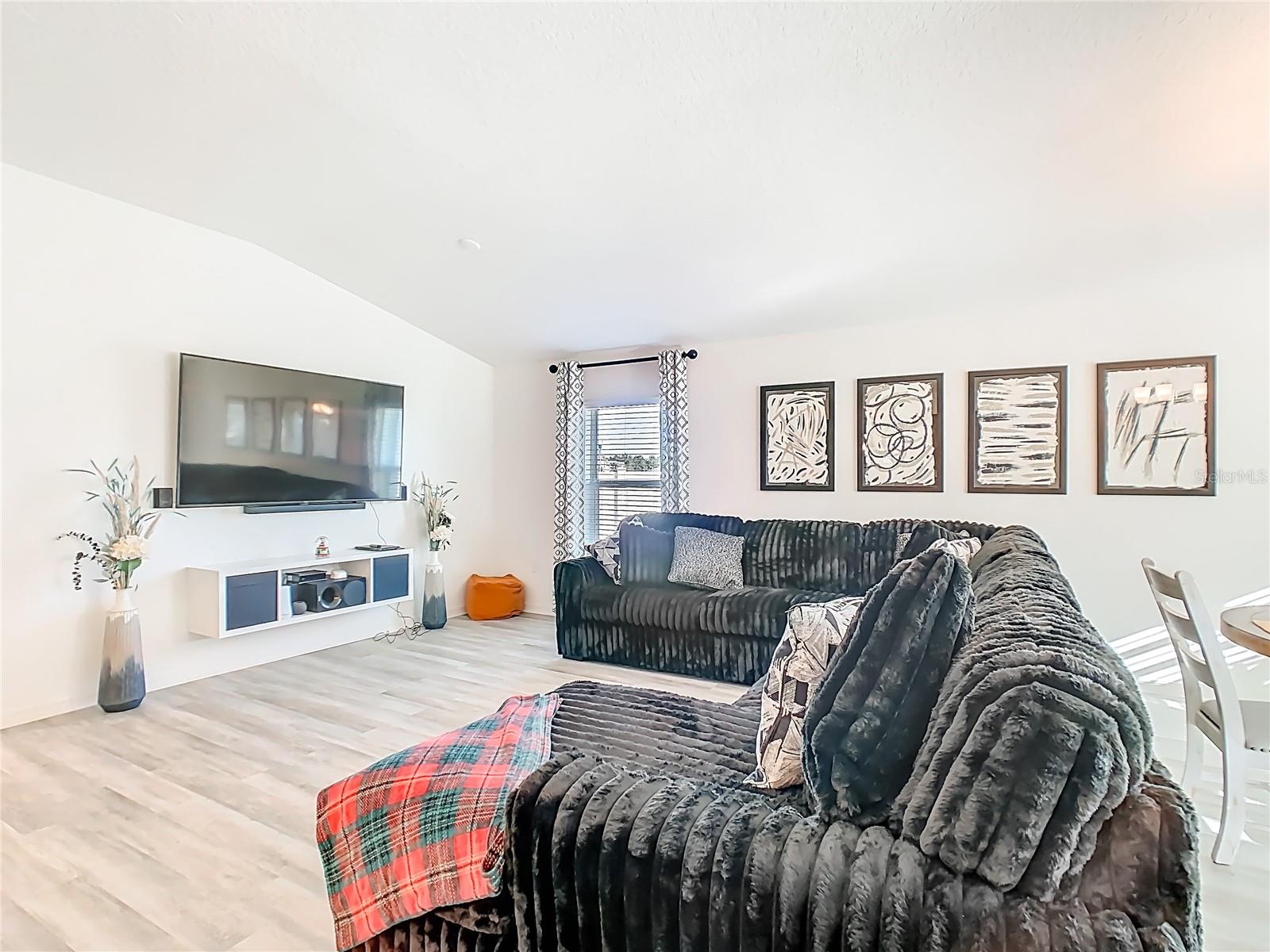 TIVOLI RESERVE PH 3 - Residential