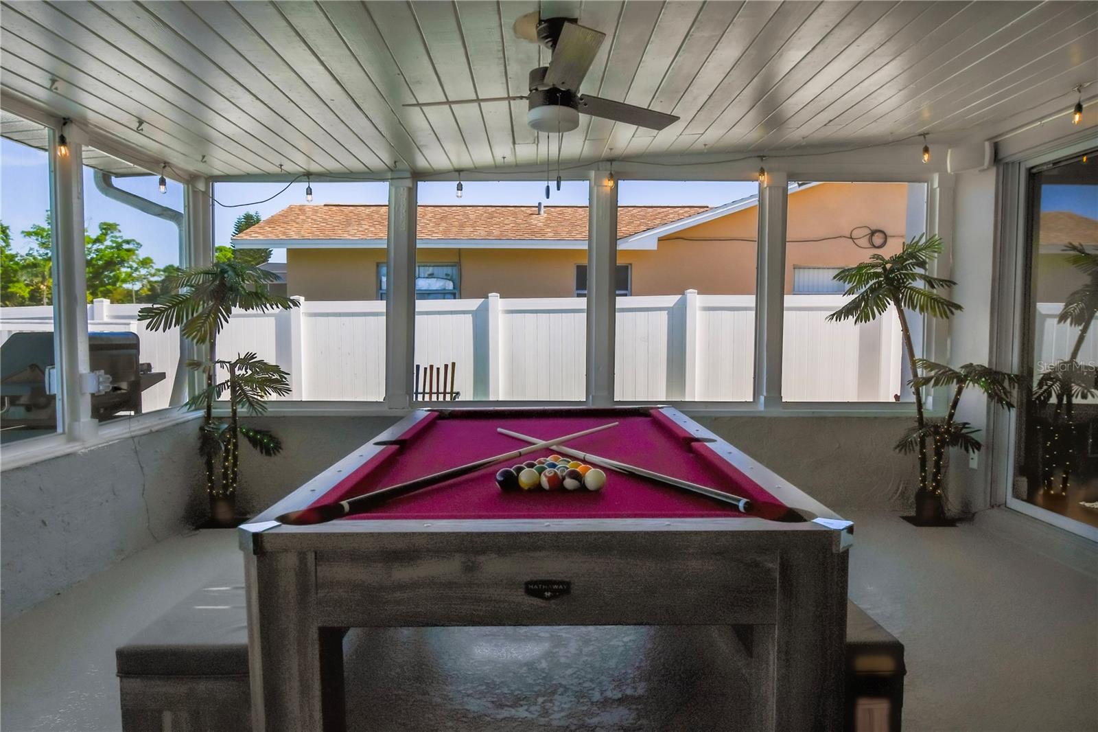 TAMPA SHORES UNIT 7 - Residential