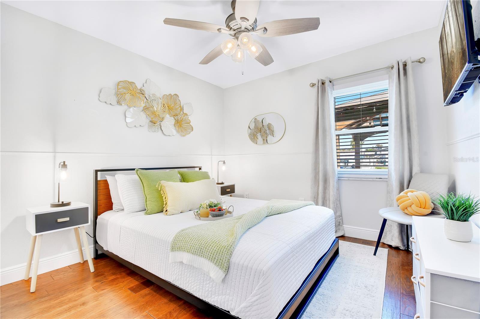 TAMPA SHORES UNIT 7 - Residential