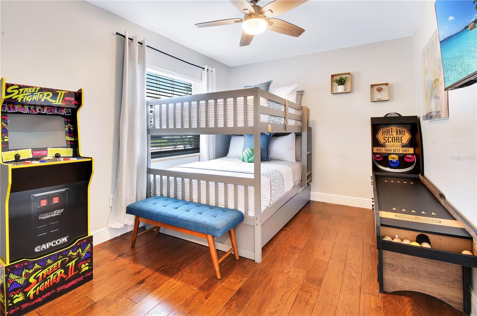 TAMPA SHORES UNIT 7 - Residential