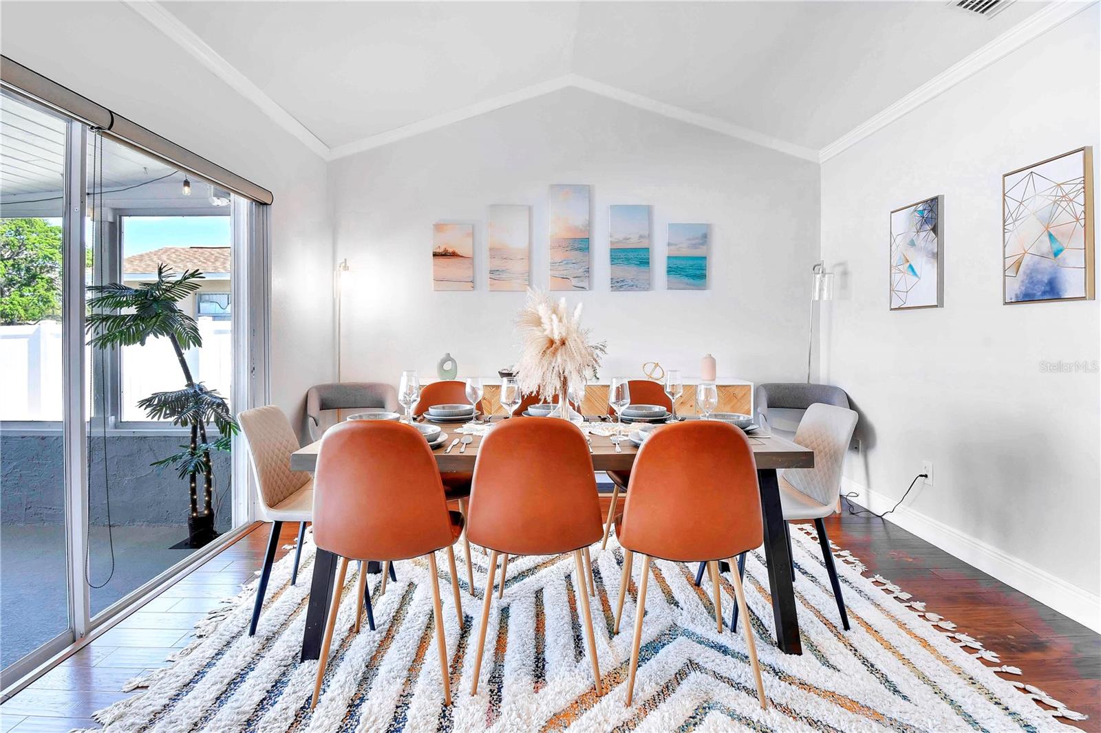 TAMPA SHORES UNIT 7 - Residential