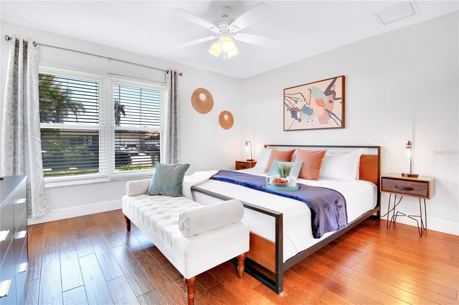 TAMPA SHORES UNIT 7 - Residential