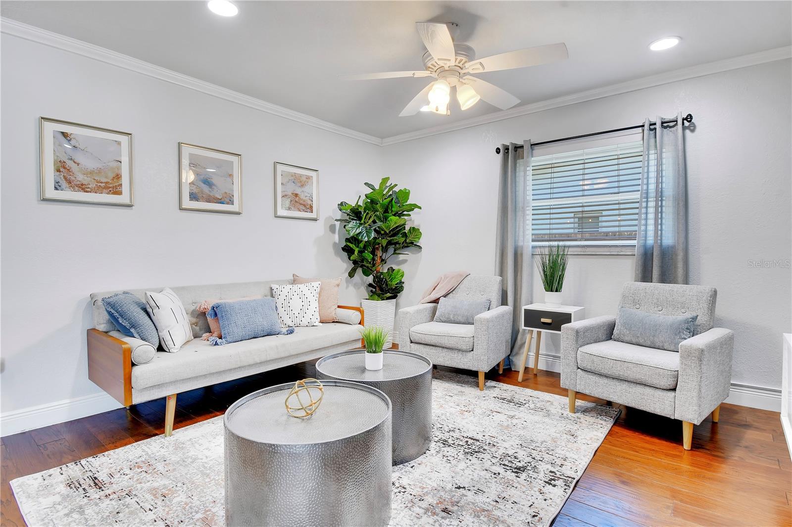 TAMPA SHORES UNIT 7 - Residential