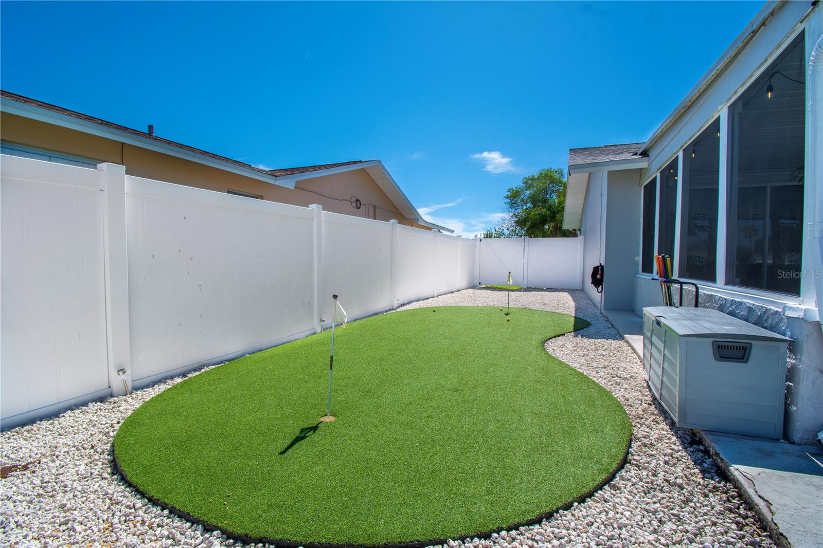 TAMPA SHORES UNIT 7 - Residential