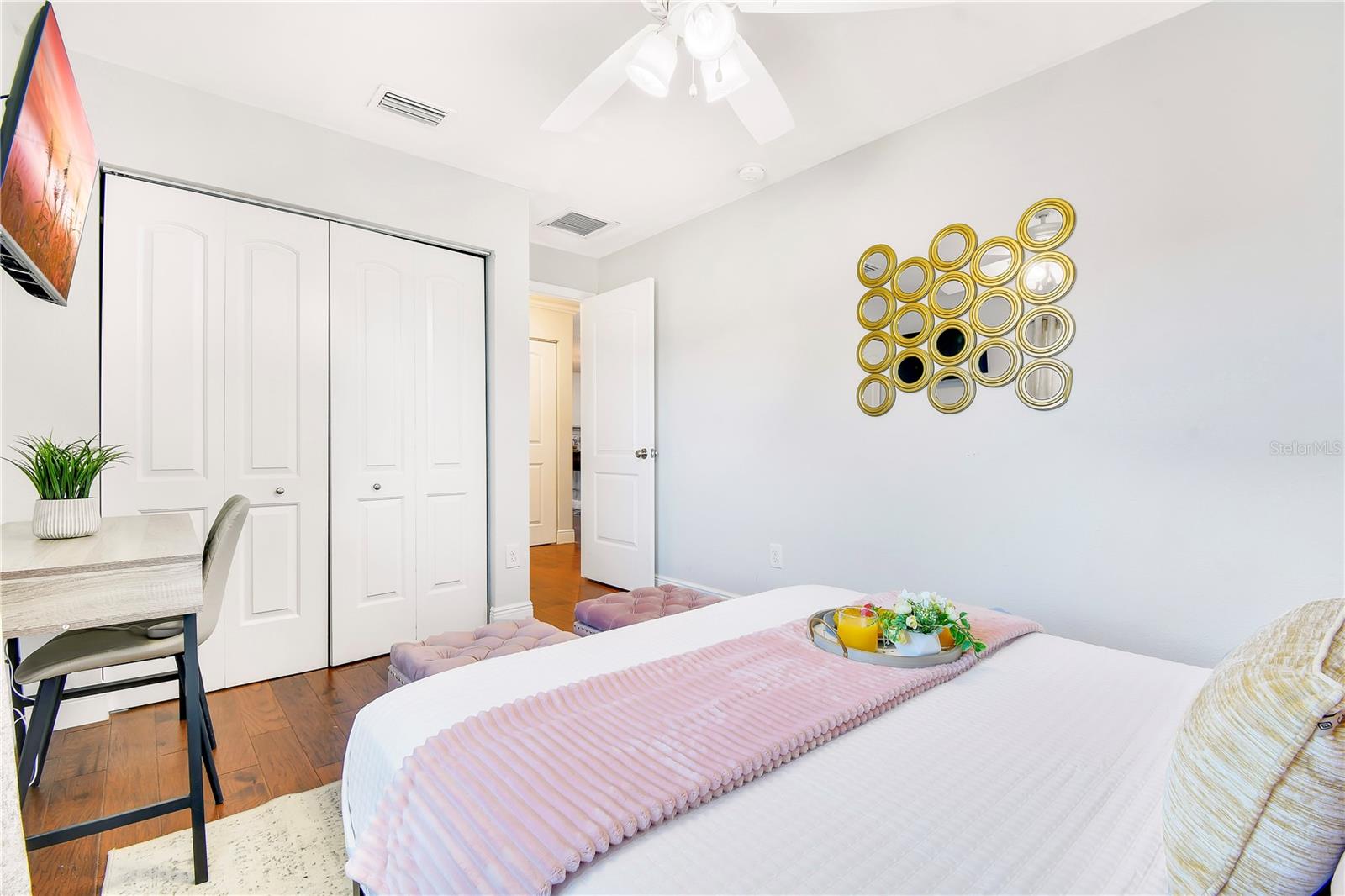 TAMPA SHORES UNIT 7 - Residential