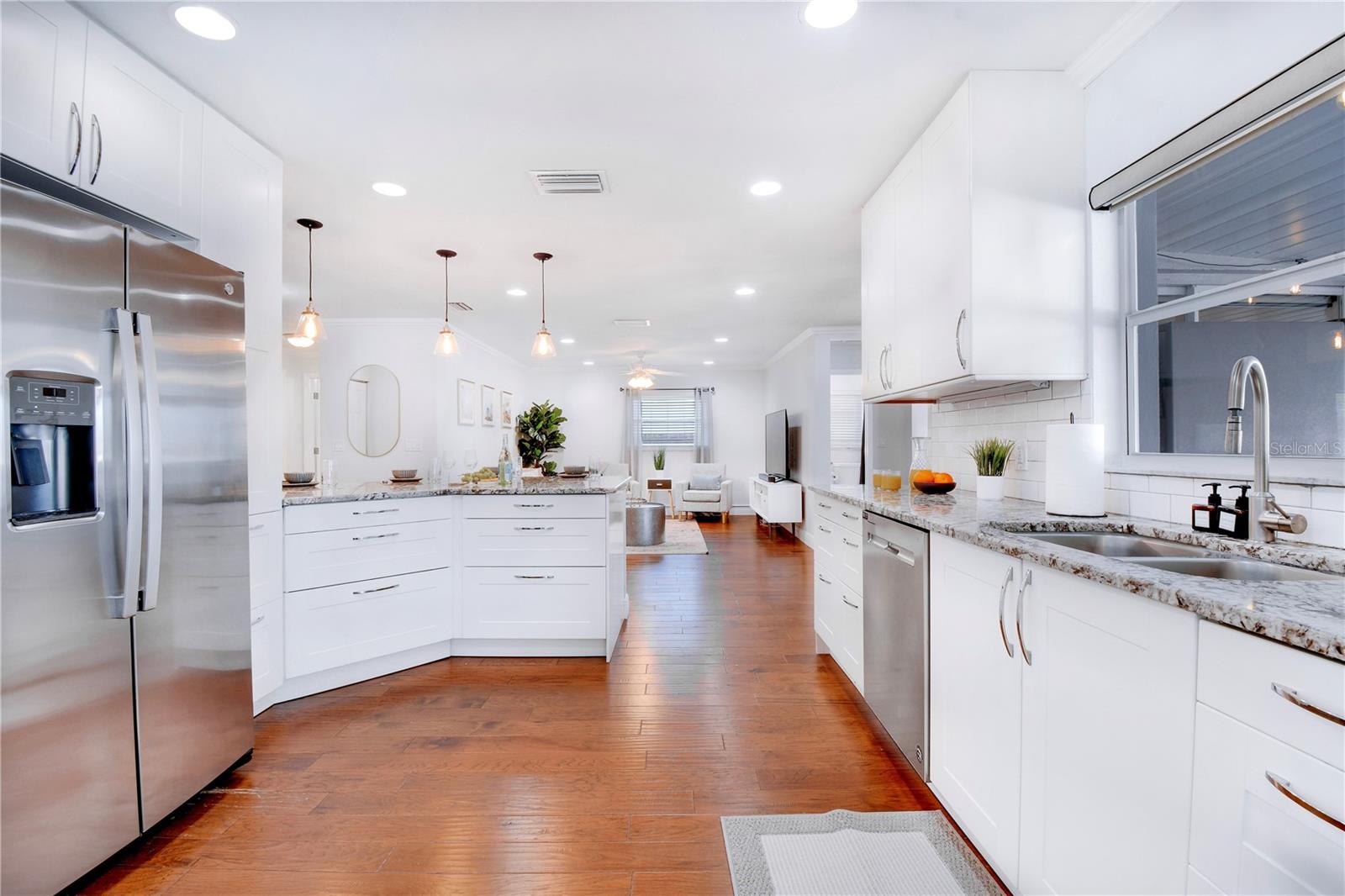 TAMPA SHORES UNIT 7 - Residential