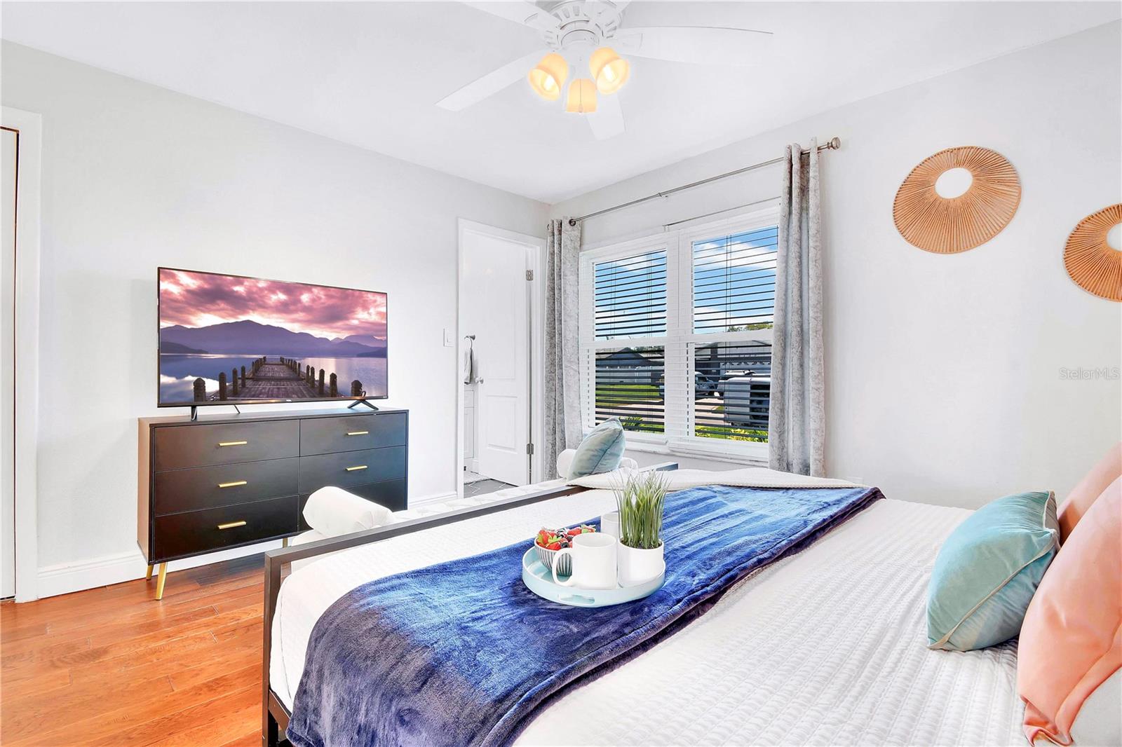 TAMPA SHORES UNIT 7 - Residential