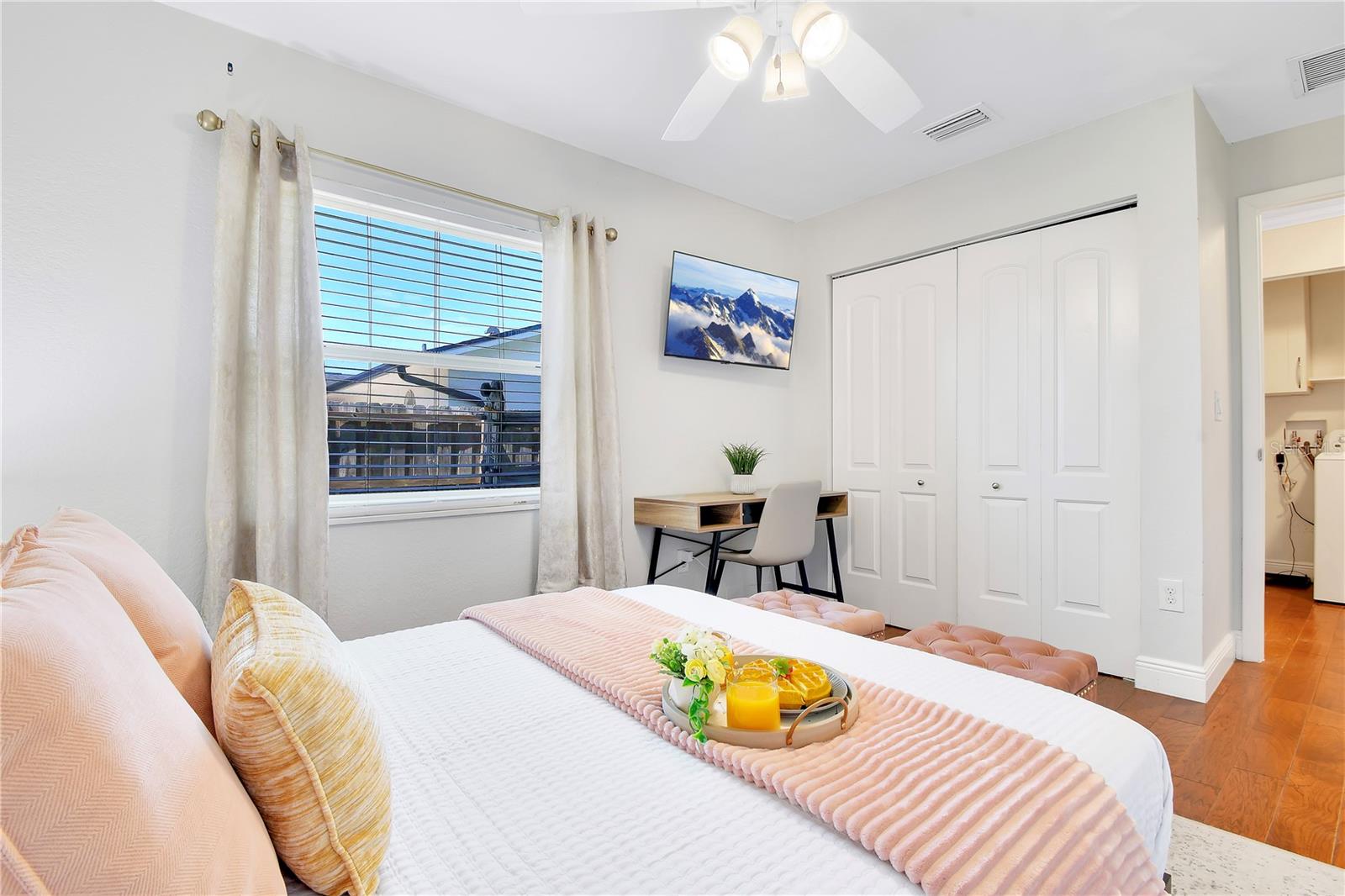 TAMPA SHORES UNIT 7 - Residential