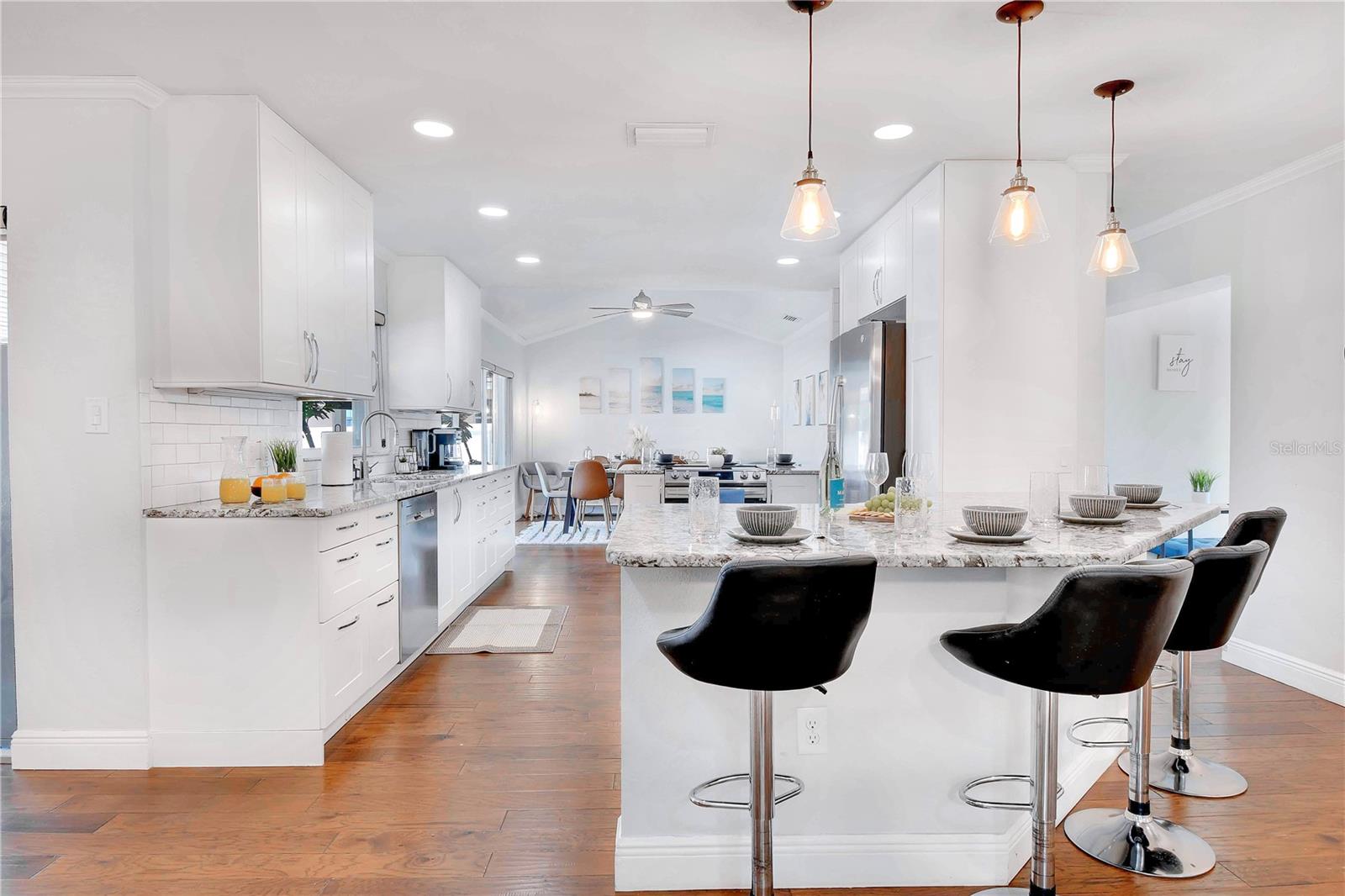 TAMPA SHORES UNIT 7 - Residential