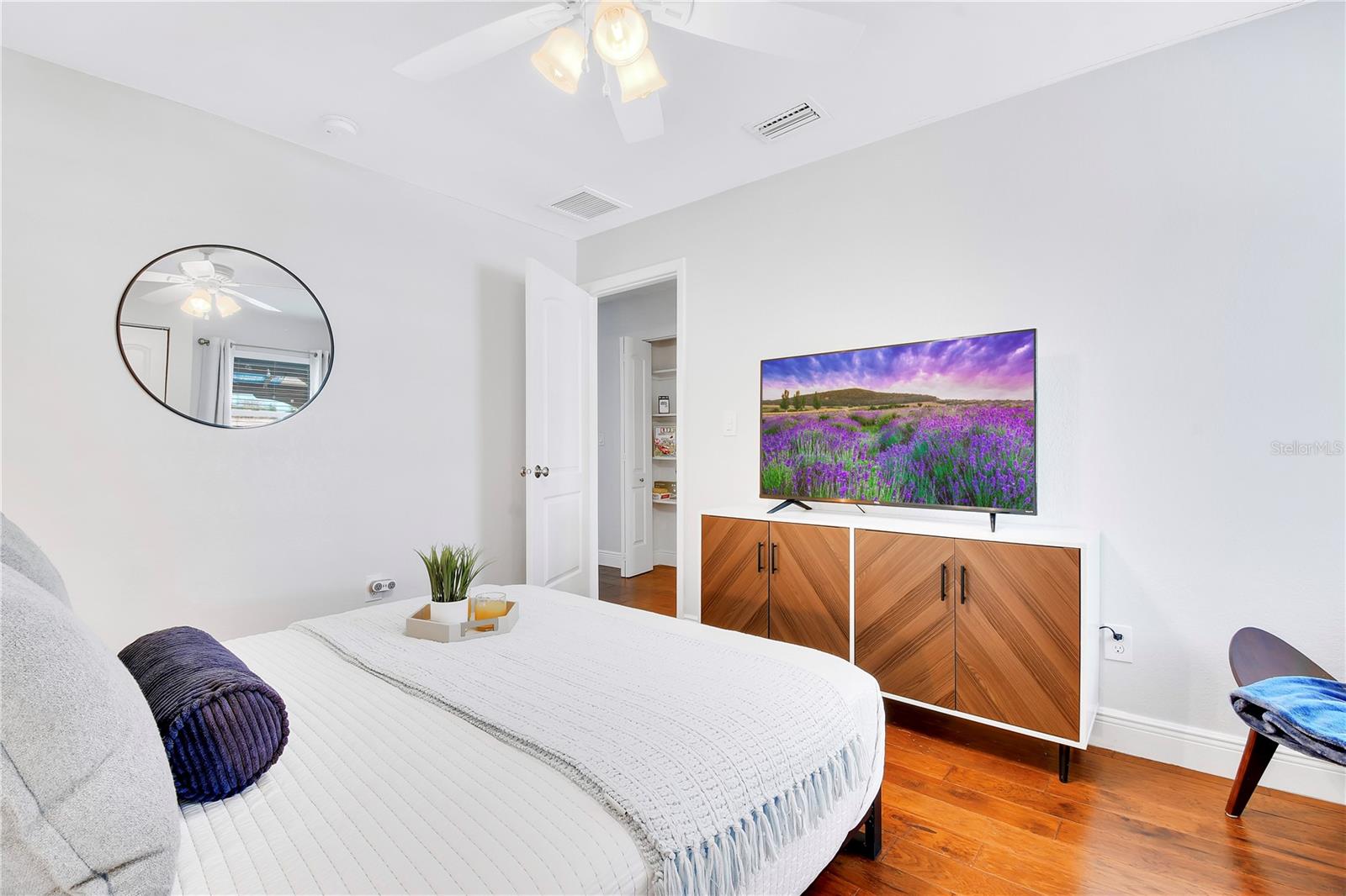 TAMPA SHORES UNIT 7 - Residential