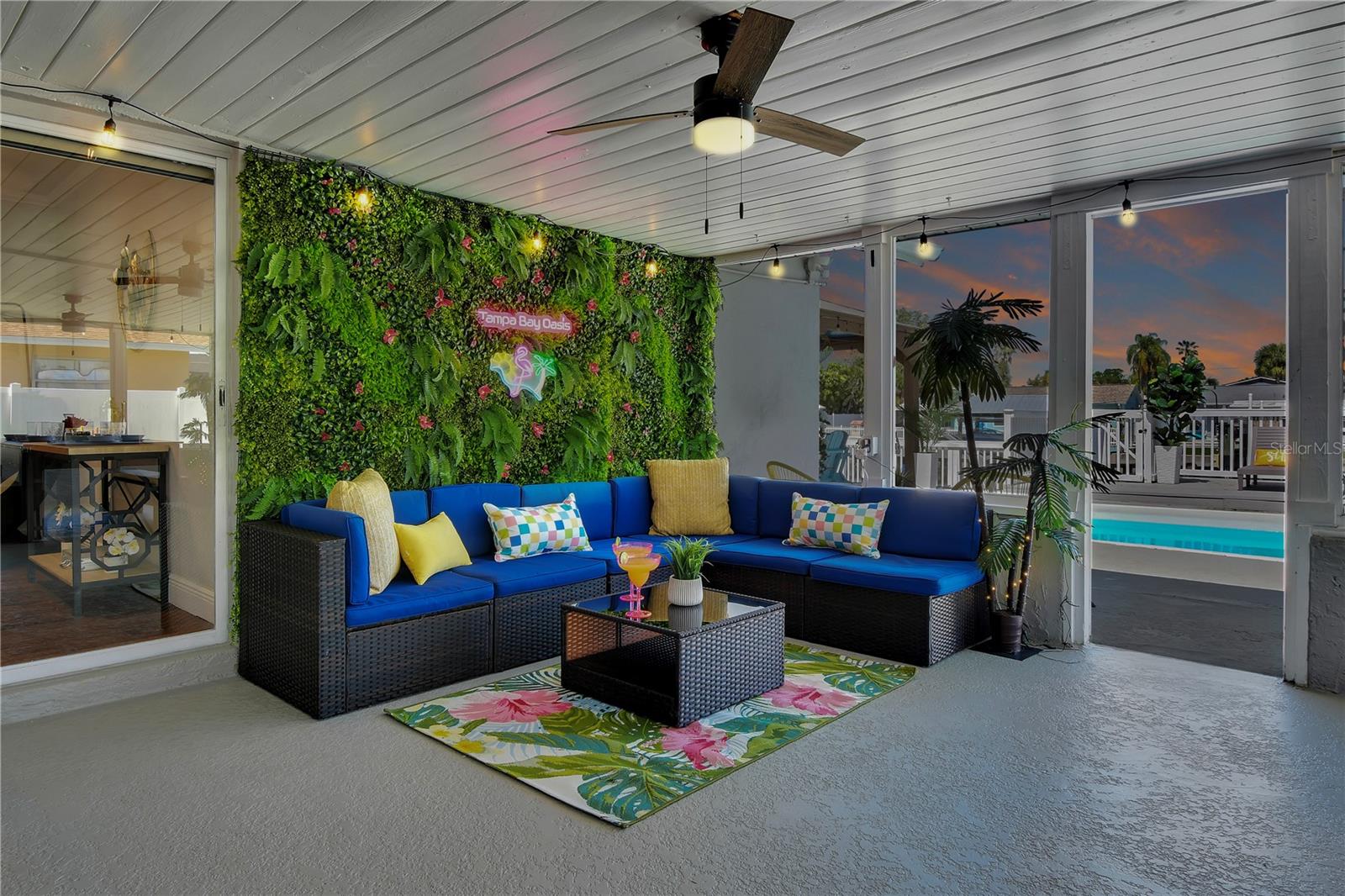 TAMPA SHORES UNIT 7 - Residential