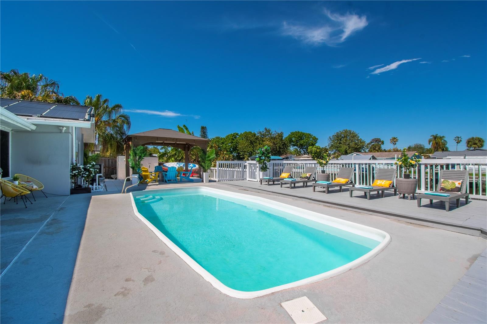 TAMPA SHORES UNIT 7 - Residential