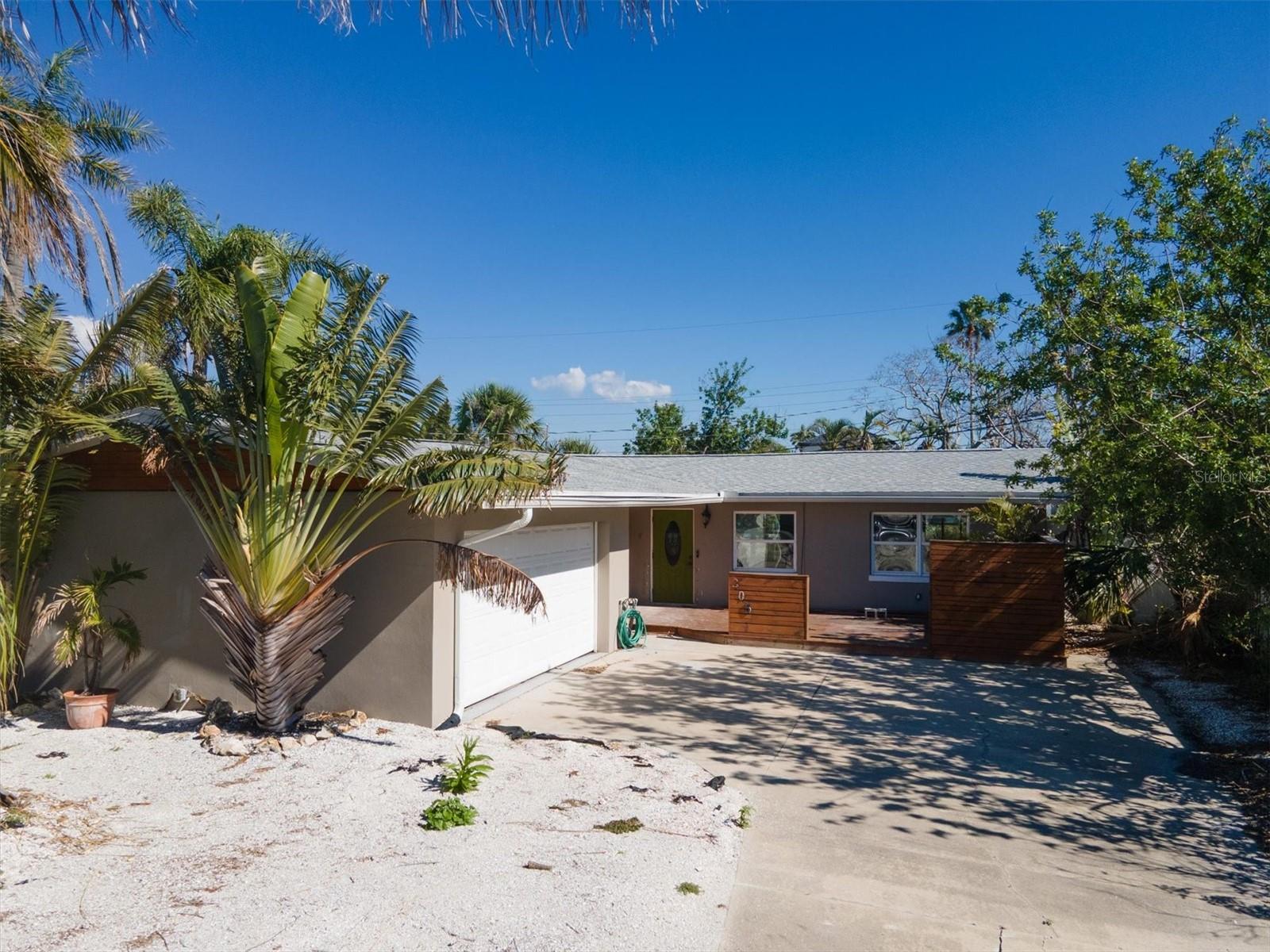 305 160TH TERRACE