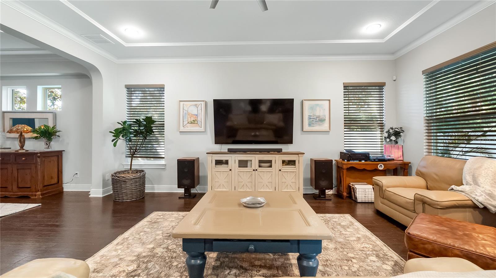QUEENS CLUB - Residential