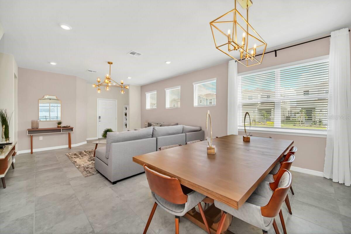 3448 LILAC WAY