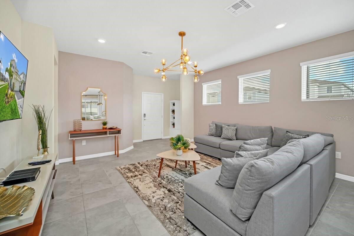 3448 LILAC WAY