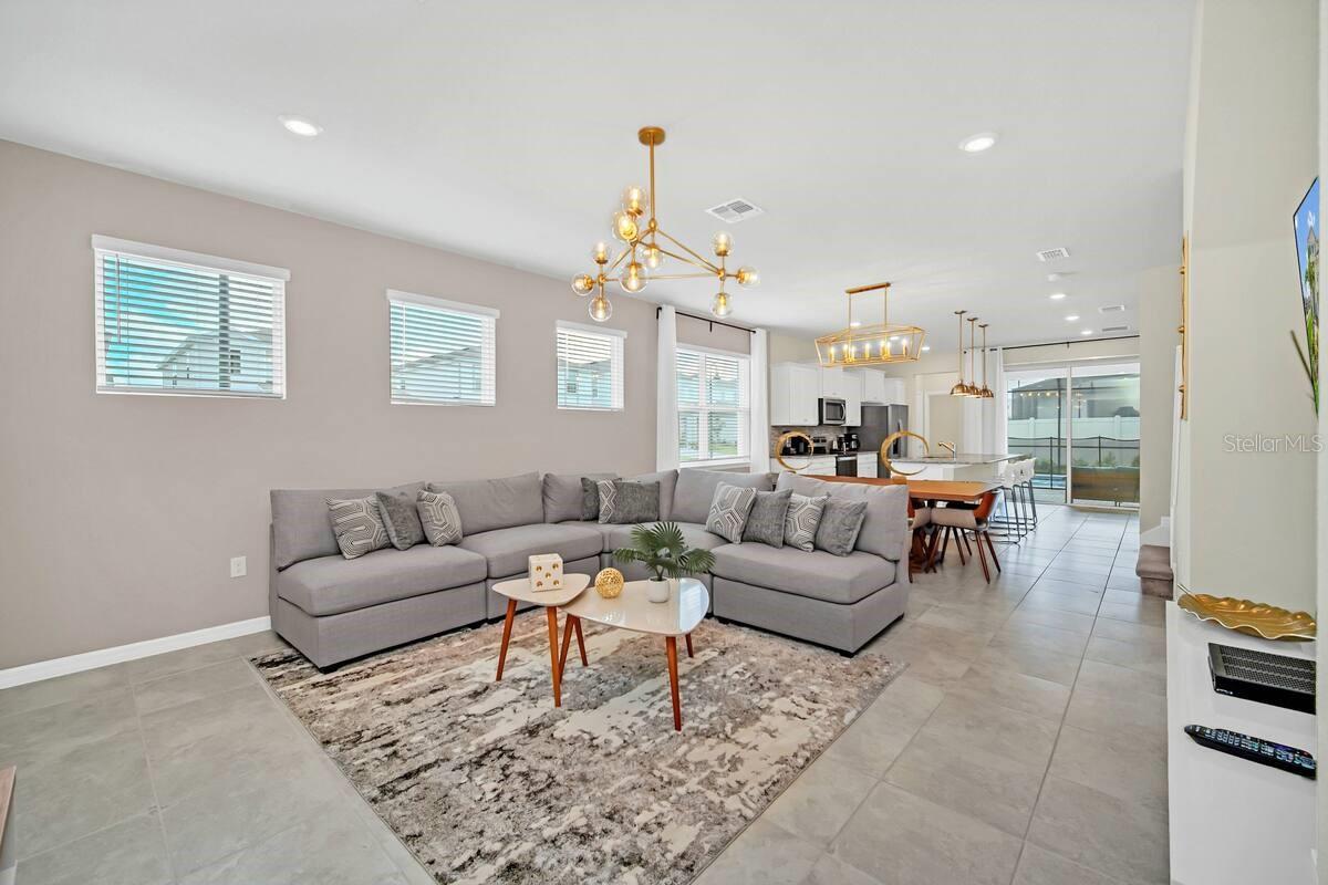 3448 LILAC WAY