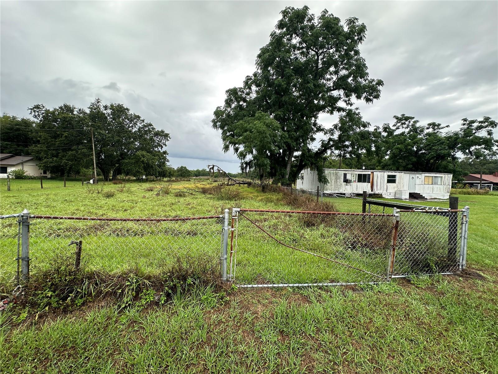 ACREAGE & UNREC - Residential