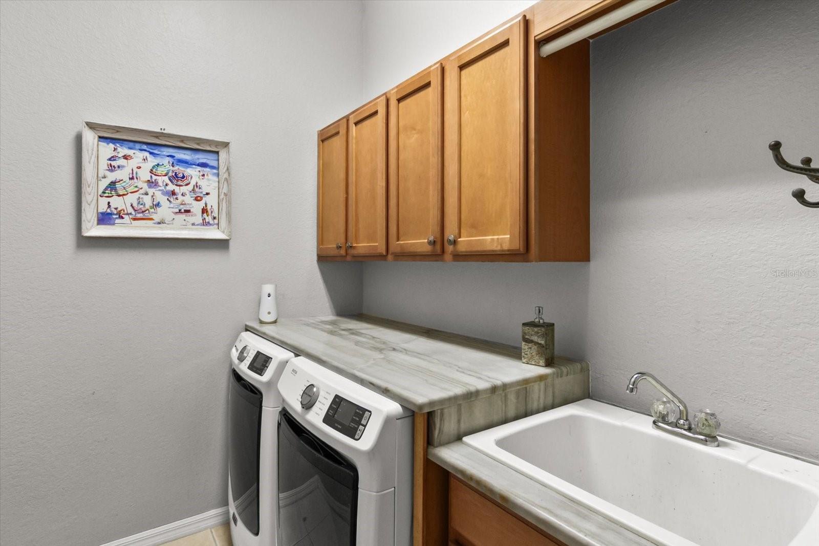 RIVER PLACE - Residential