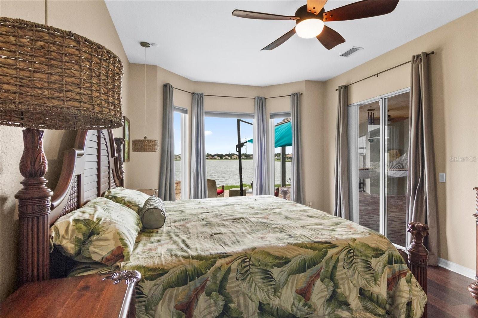 RIVER PLACE - Residential