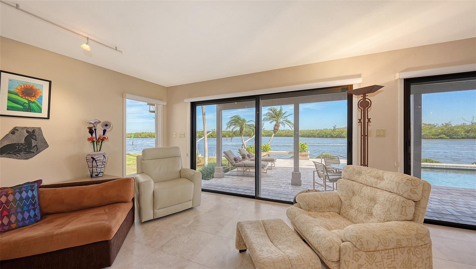 SIESTA COVE SUB - Residential