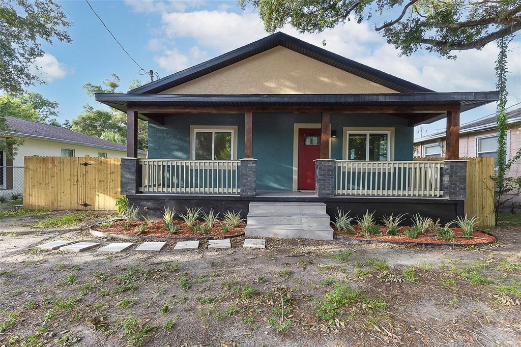 Photo of 3203 E Emma Street, Tampa, FL 33610 (MLS # TB8531329)