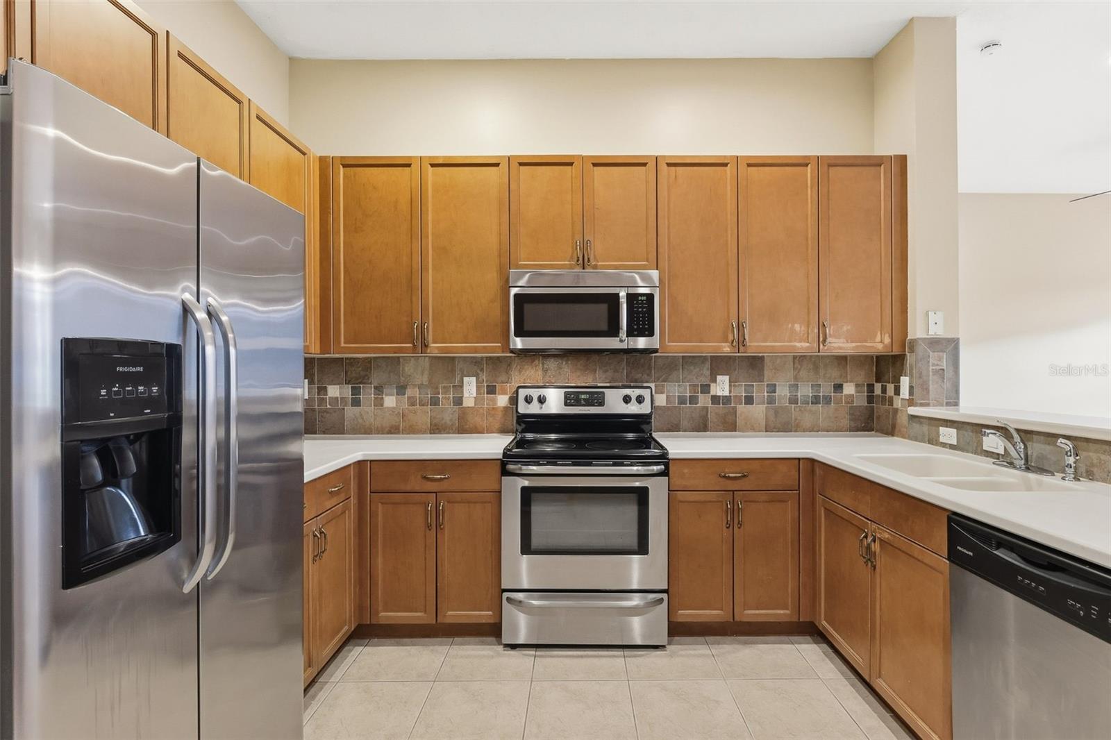 9646 SAVANNAH ESTATES DRIVE