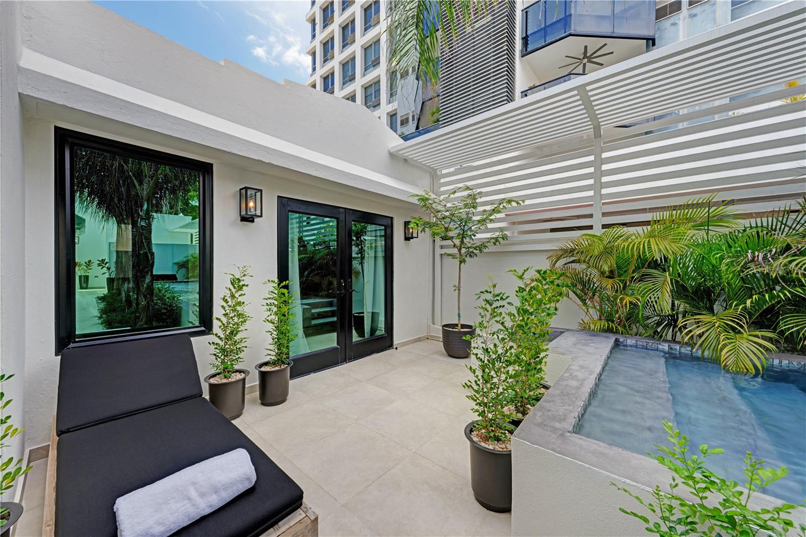 CONDADO - Residential