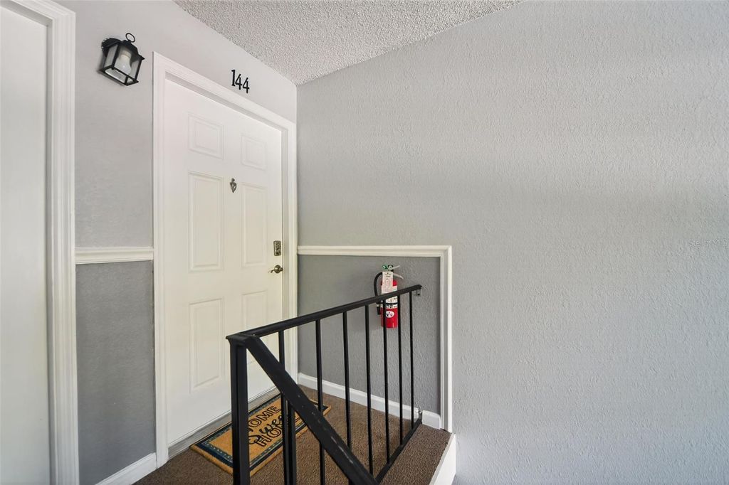 Photo of 144 Lewfield Circle #144, Winter Park, FL 32792 (MLS # O6390043)